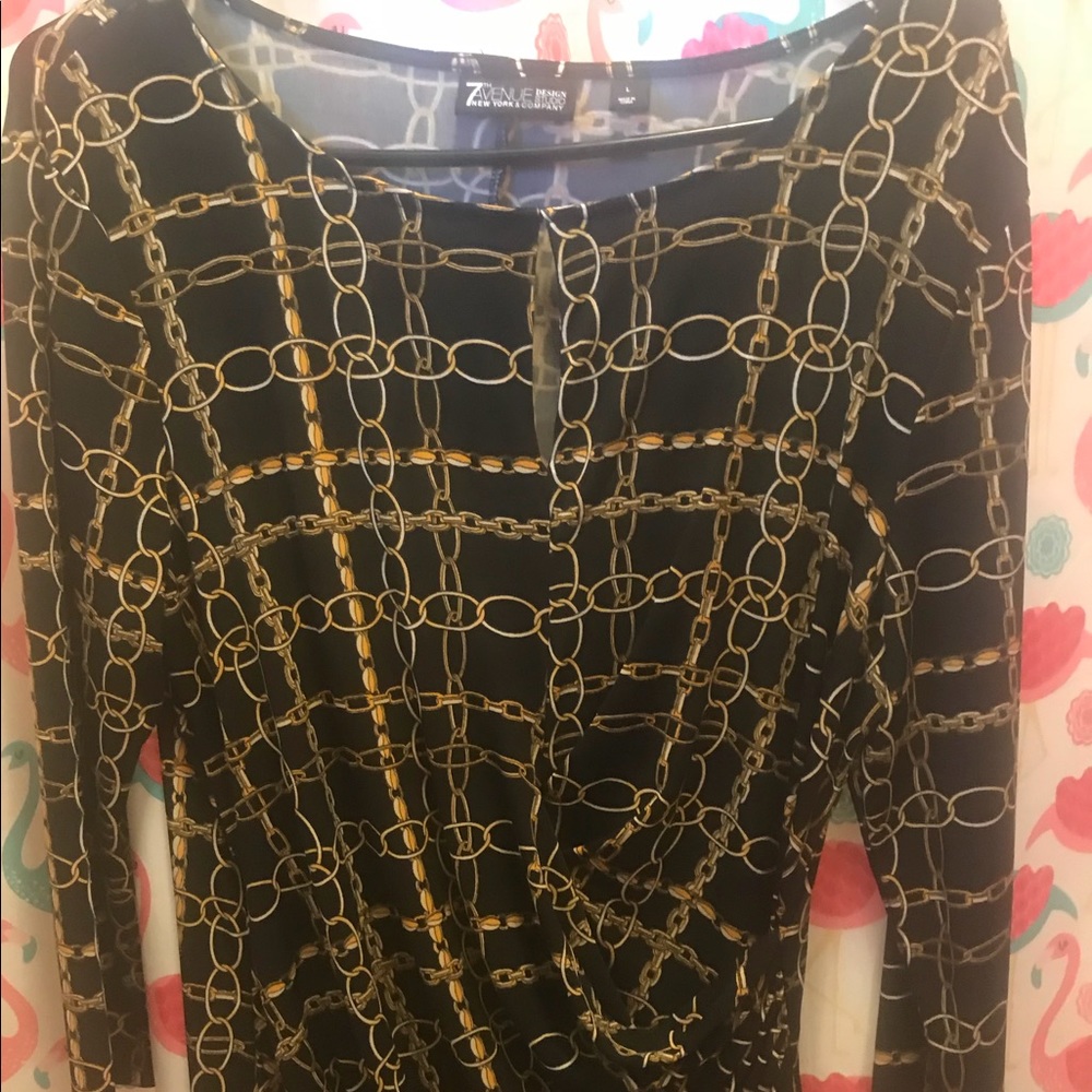 Cute NY &Co blouse.